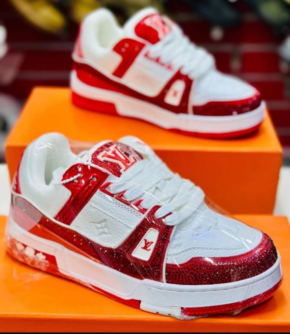 LV Trainer – Vermelho com Strass