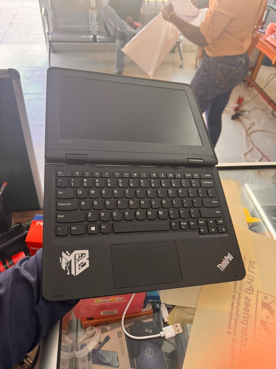 Foto 3 de Portátil Lenovo ThinkPad 14" Semi Novo — 128GB SSD · Win 10